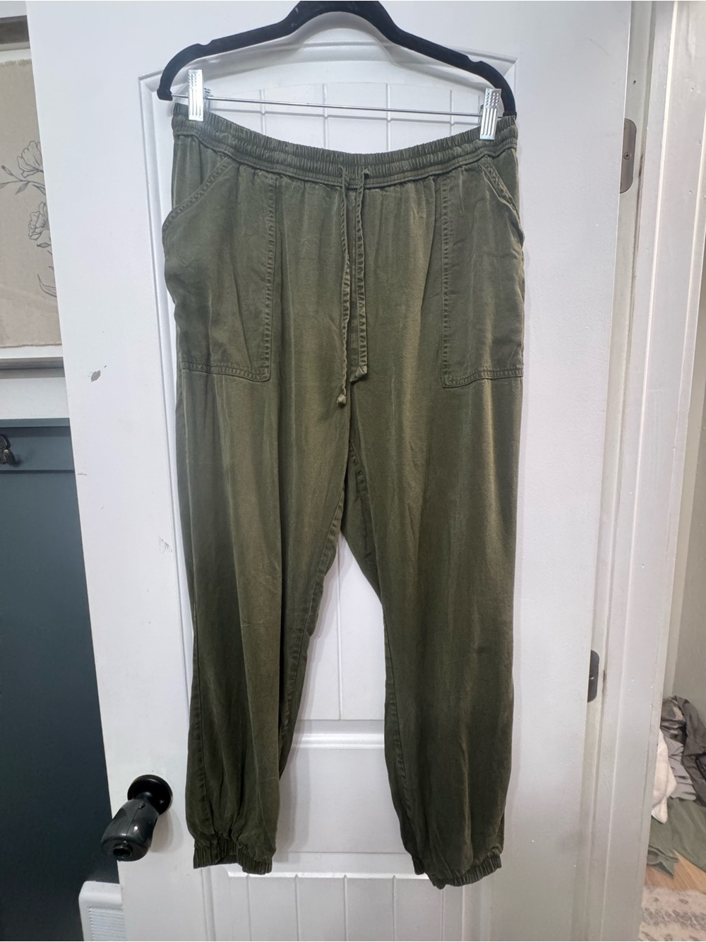 PINK Victoria's Secret Olive Green Drawstring Joggers